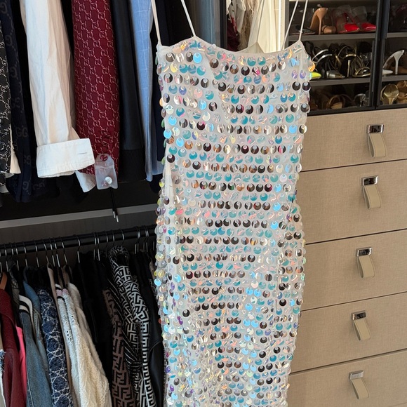 runway te label Dresses & Skirts - Elegant Backless Sequin Dress in White